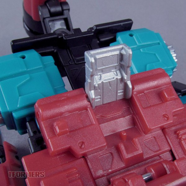 Deluxe Perceptor Convex   TFormers Titans Return Wave 4 Gallery 143 (143 of 185)